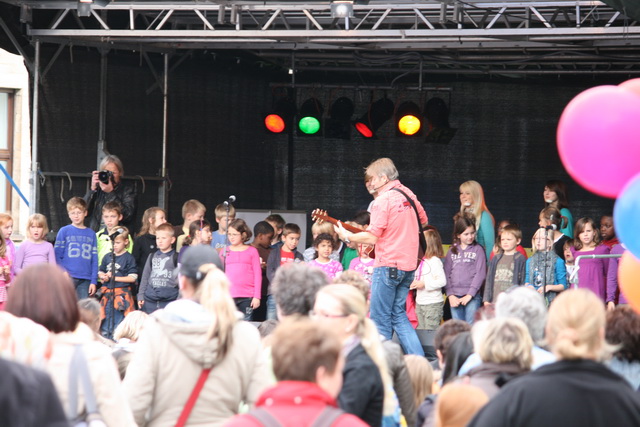 gal/2010/2010 Saitentwist Weltkindertag Burgplatz Essen 20.09.JugendhilfegGmbH Essen/2010 Saitentwist Weltkindertag Burgplatz Jugend Hilfe gGm20.09. 014.jpg